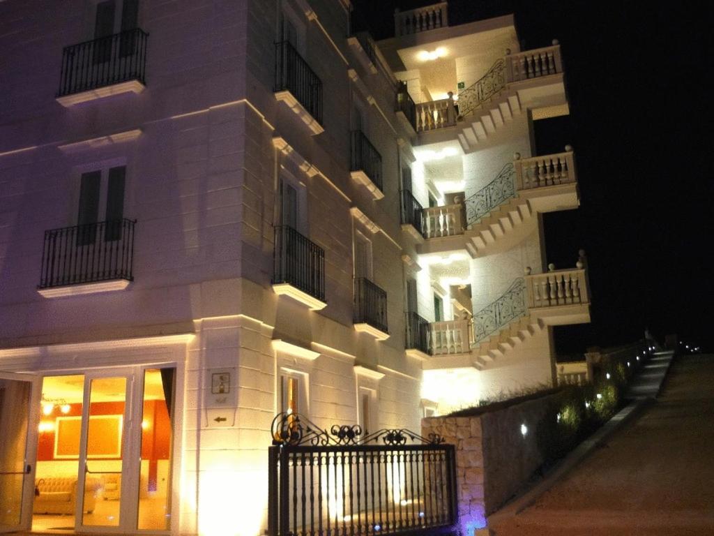 Hotel Madonna Delle Grazie 切列梅萨皮卡 外观 照片