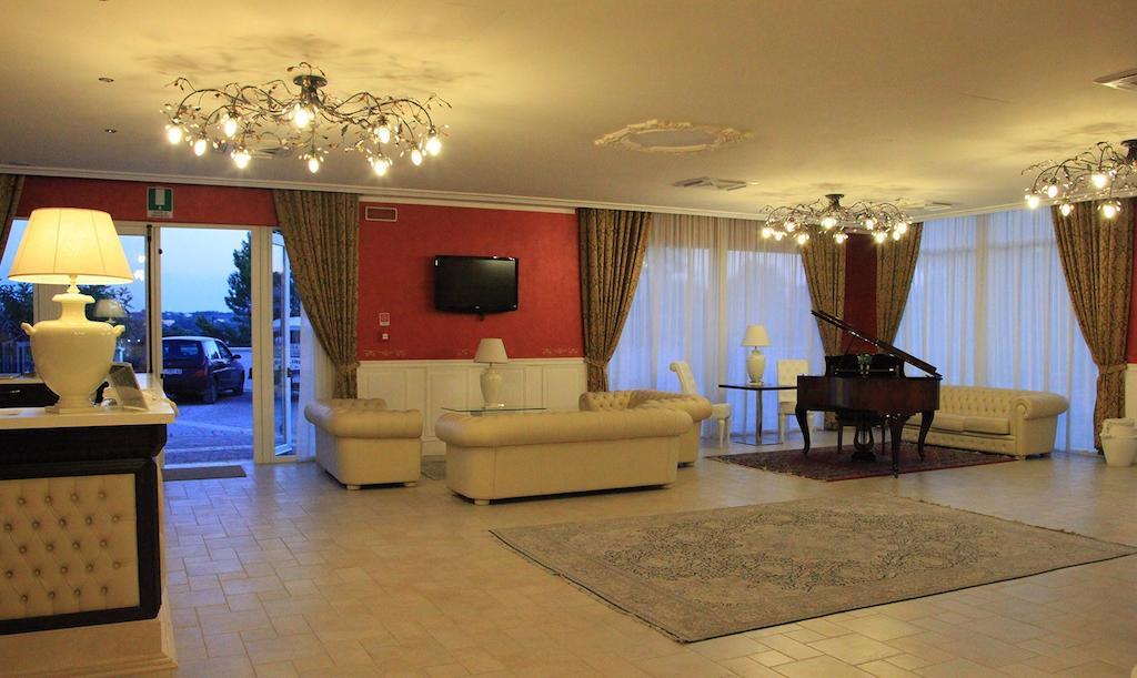 Hotel Madonna Delle Grazie 切列梅萨皮卡 外观 照片